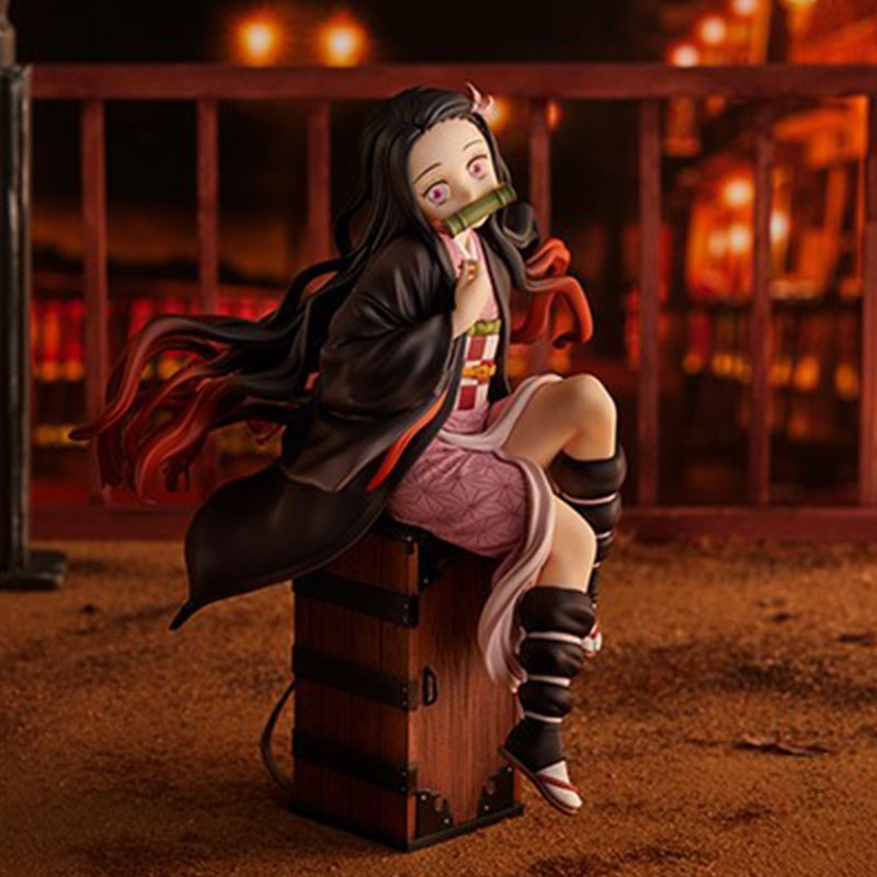 Model Kit Kaiju No 8 - Statuetta di Kamado Nezuko da 15CM,