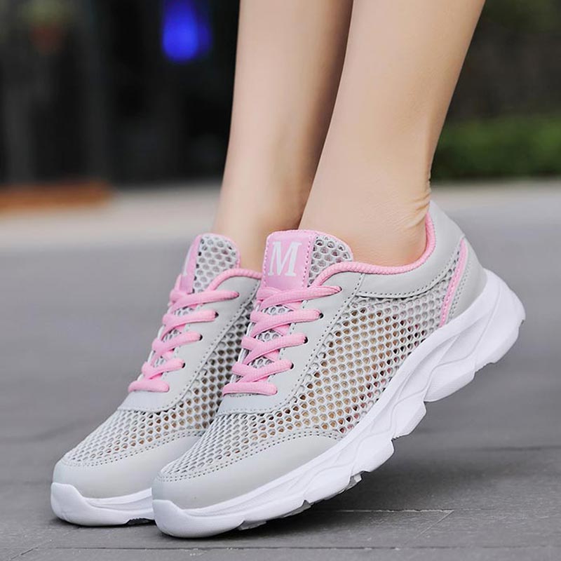 Scarpe da ginnastica traspiran - Model Kit Online Store recensione e prezzo