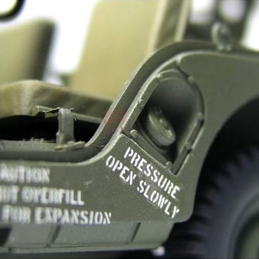 Kit di montaggio in plastica A - Model Kit Weapons recensione e prezzo