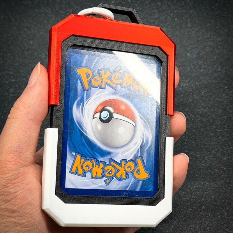 Porta Carte Verticale Poke Bal - Model Kit Pokemon recensione e prezzo