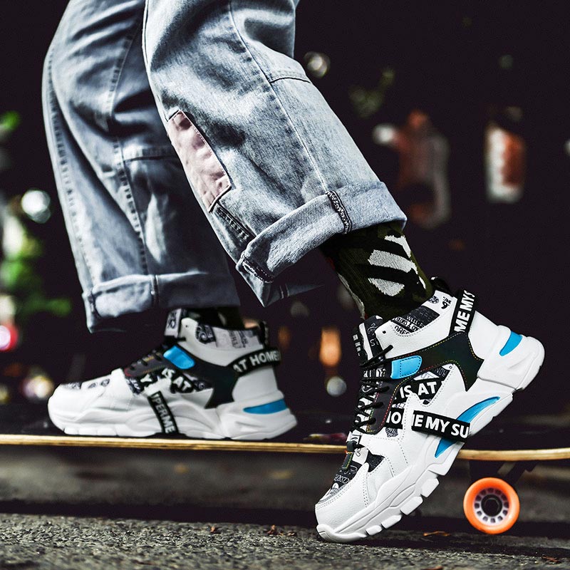 Scarpe da ginnastica da Uomo d - Model Kit Online Store recensione e prezzo