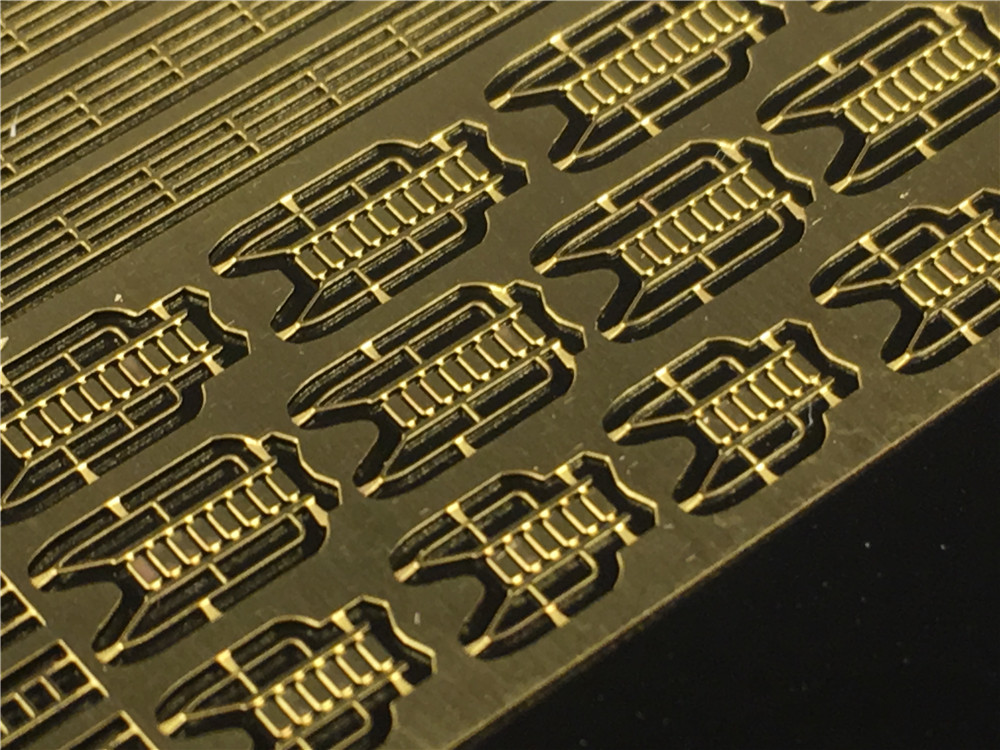 Corrimano e scala in PE con in - Photo Etch Brass recensione e prezzo